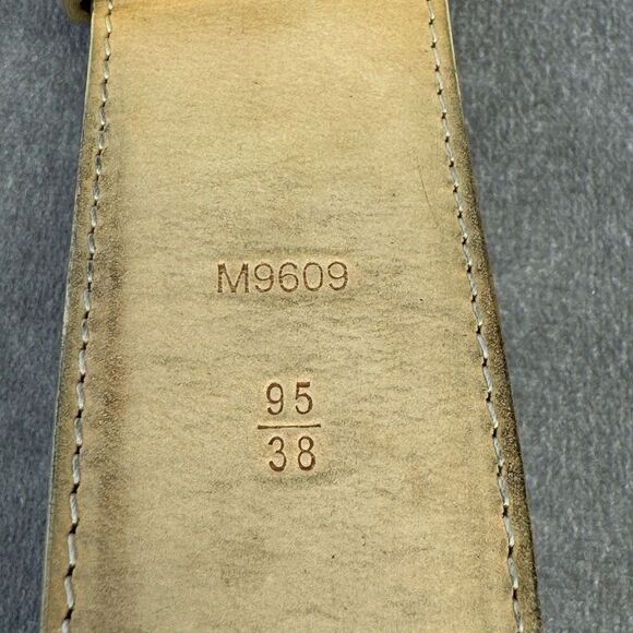 Louis Vuitton Damier Azur M9609 95/38 Initiales Belt Gold Buckle - Picture 9 of 12
